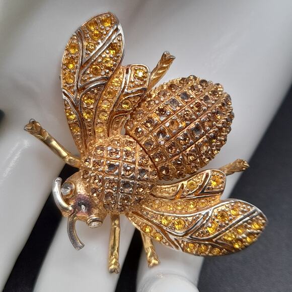 Vintage Bee Insect Brooch, Topaz Rhinestones, Gold Tone, Distressed - Picture 2 of 10
